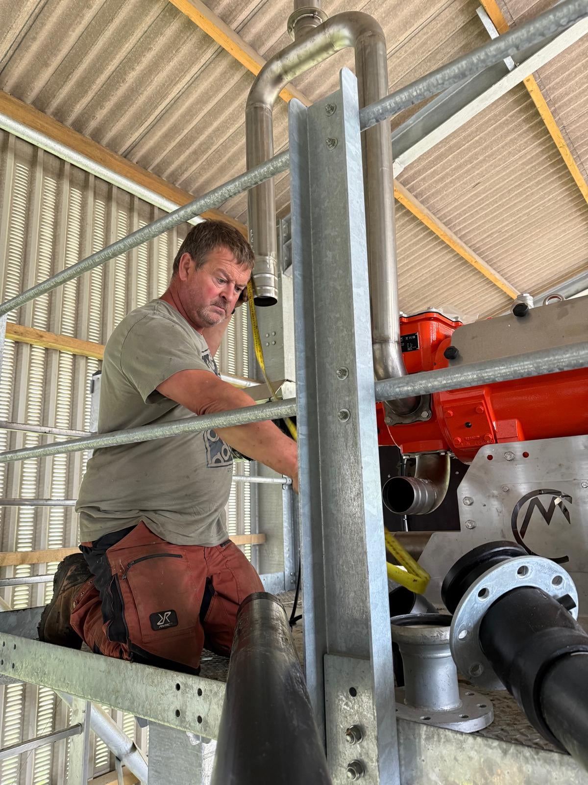 Hands-on commissioning work on site